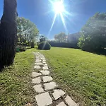 Country house Rouge Nel Roero Sanfre