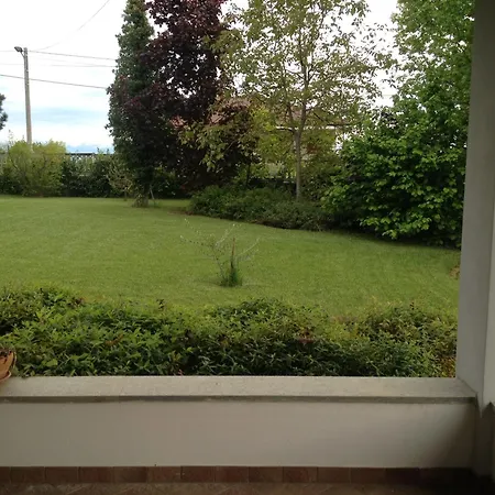 Country house Rouge Nel Roero Sanfre