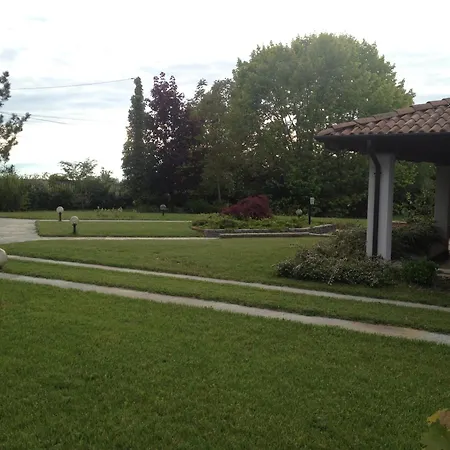 Country house Rouge Nel Roero