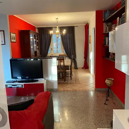Rouge Nel Roero Country house Sanfre
